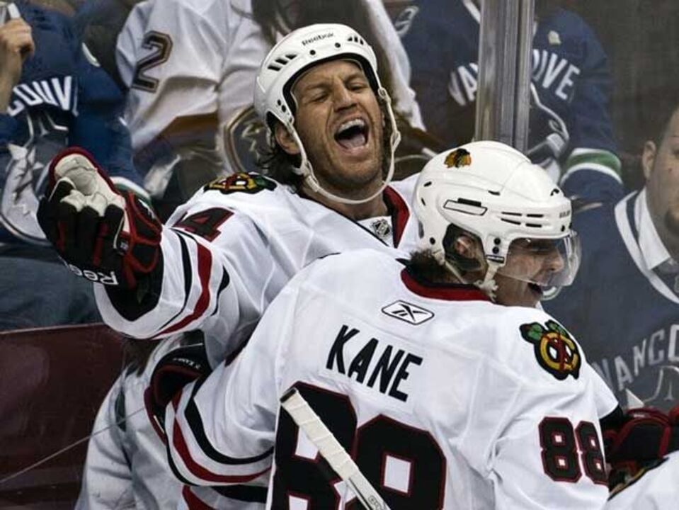 NHL: Milagre "selvagem" dá playoff aos Blackhawks