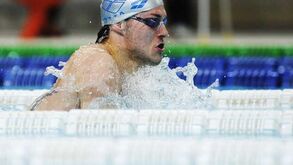 Natação: Pedro Oliveira perde com Michael Phelps
