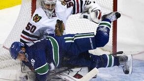 NHL: À terceira foi de vez para os Canucks
