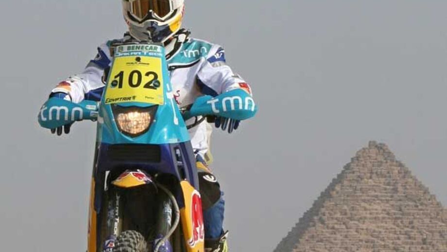 Hélder Rodrigues sobe ao 2.º posto em Abu Dhabi
