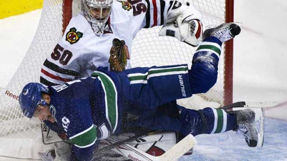 NHL: À terceira foi de vez para os Canucks