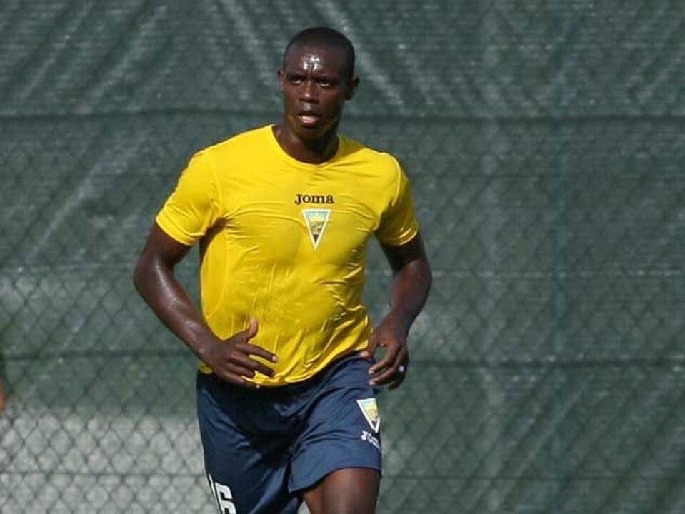 Liga Centenária: Estoril bate Benfica na final