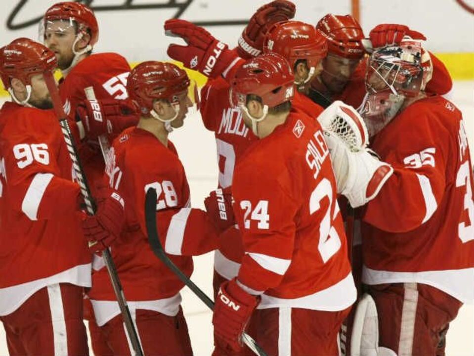 NHL: Red Wings forçam "negra"