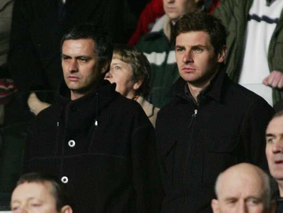 Mourinho e Villas-Boas para suceder a Ancelotti
