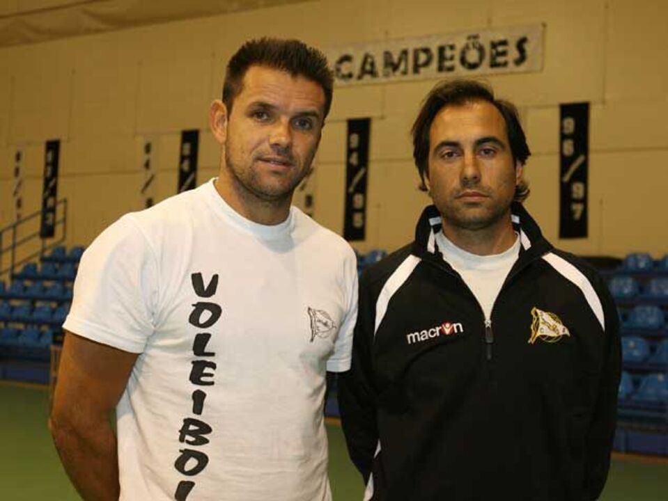 Hugo Silva treina Sp. Espinho