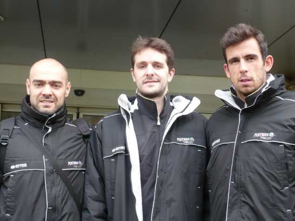 Trio de portugueses brilha em França