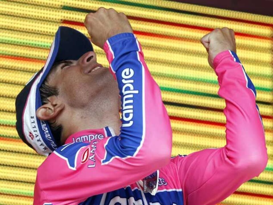 Ulissi vence em final atribulado