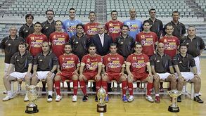 El Pozo Murcia recorda vítimas do terramoto