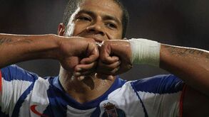 Saída de Hulk para Madrid com Salvio envolvido é inviável