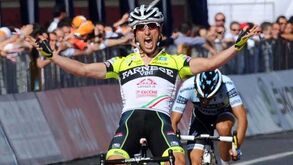 Oscar Gatto vence antes do Etna