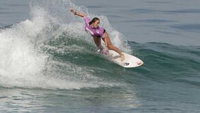 Surf: Carissa vence no Rio e aproxima-se do título