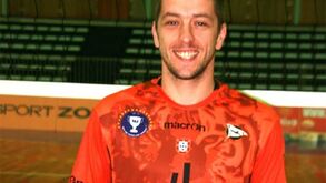 Hugo Ribeiro renova com o SC Espinho