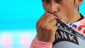 Contador arrasa na cronoescalada
