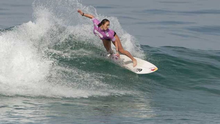 Surf: Carissa vence no Rio e aproxima-se do título
