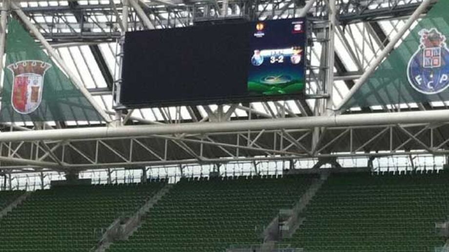 FC Porto vence final frente ao... Benfica