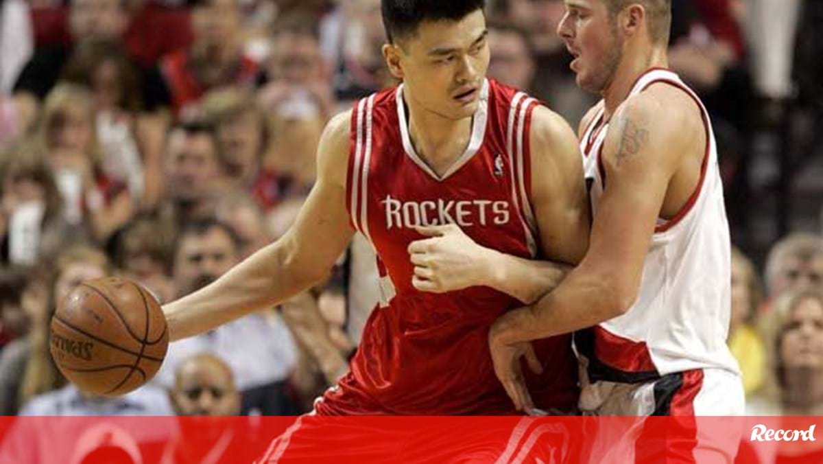 Yao Ming admite não voltar a jogar - NBA - Jornal Record