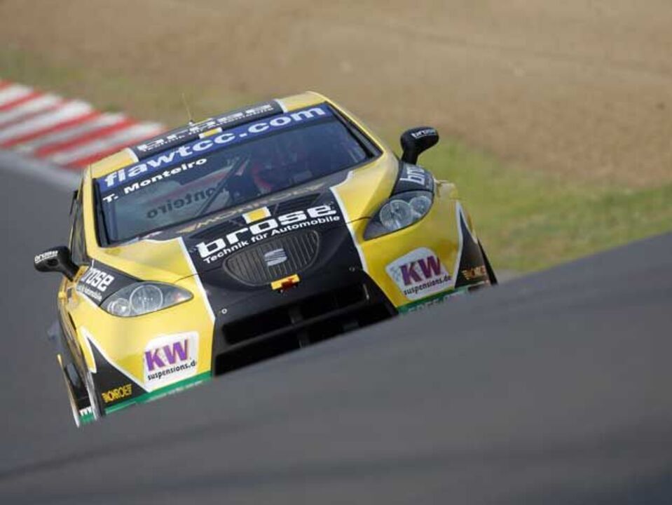Tiago Monteiro parte da 5.ª e 7.ª posições em Budapeste