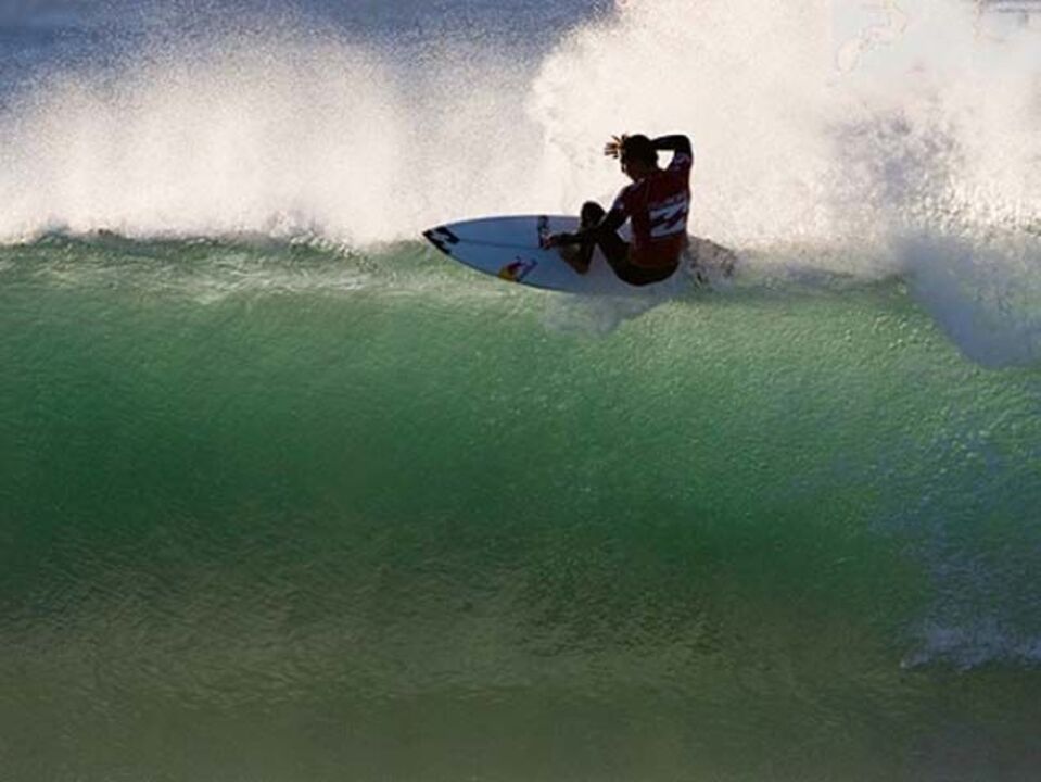Surf: Família admite que vida de Irons foi "marcada por drogas"