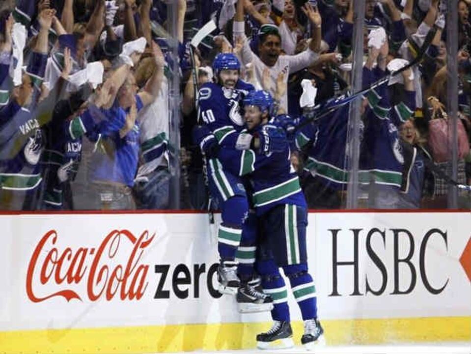 NHL: Vancouver Canucks a uma vitória do título