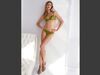 Ana Beatriz Barros tem algo especial