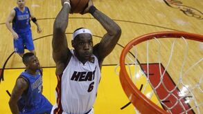 Dallas choca Miami e empata final