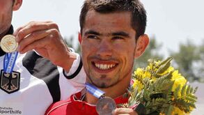 Canoagem: Fernando Pimenta bronze em K1 1.000