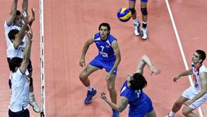 Liga Mundial: Sérvia vence Argentina