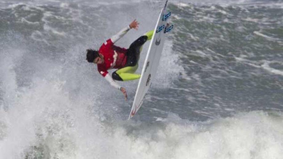 Surf: Gabriel Medina arrasa concorrência em Imbituba