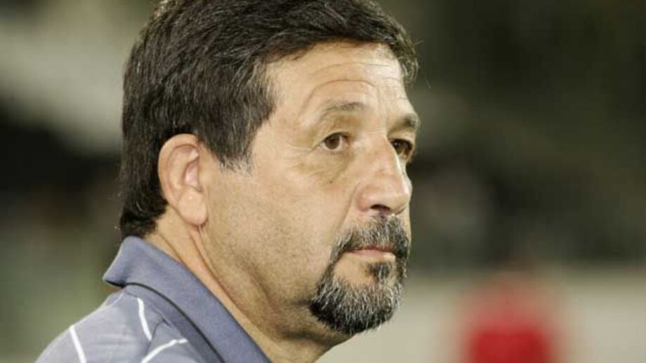 Romão foi eleito o técnico da época no Kuwait