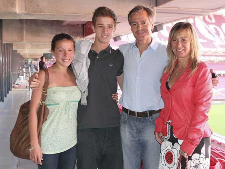 Biografia de José Águas junta família benfiquista