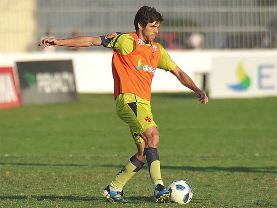 Juninho deve estrear-se diante do Corinthians