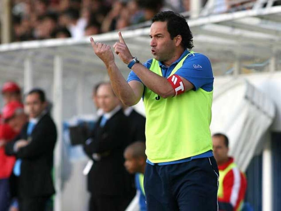 Regresso ao trabalho com duas caras novas