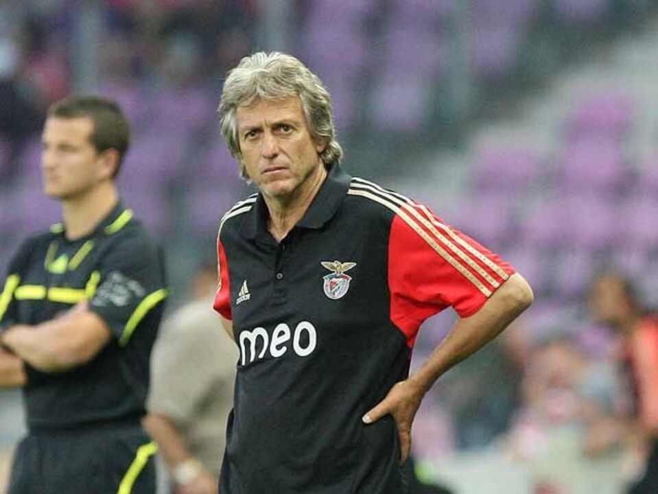 Benfica favorito na estreia do Guadiana