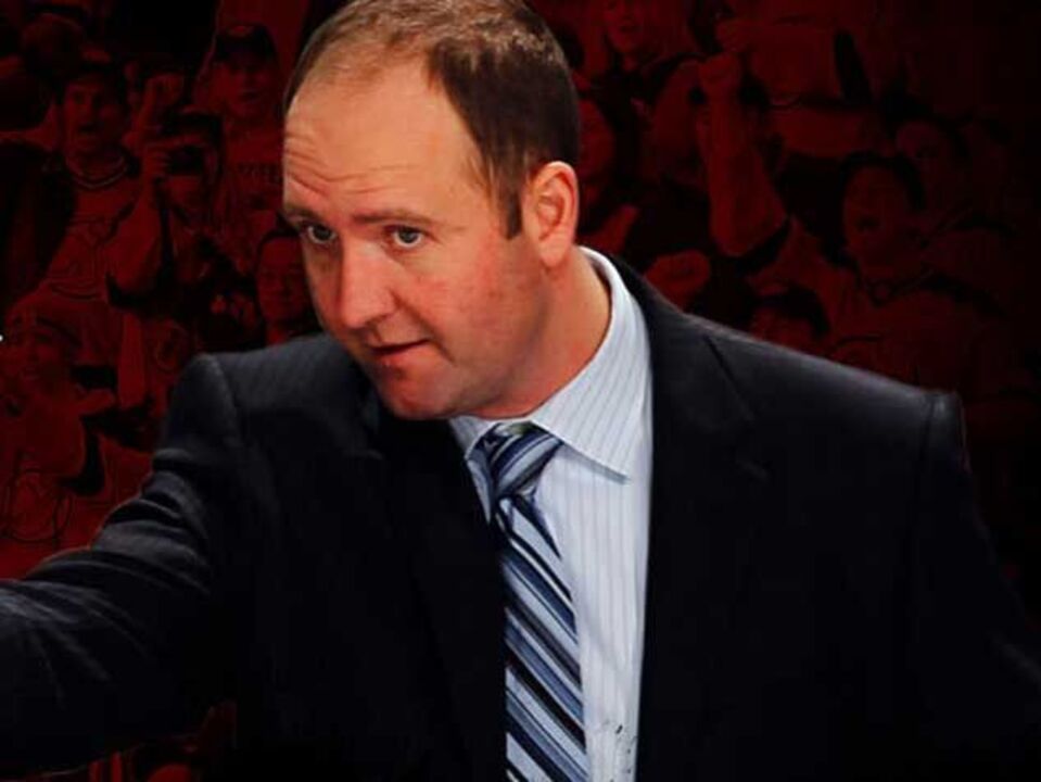 NHL: Peter DeBoer é o novo treinador dos Devils