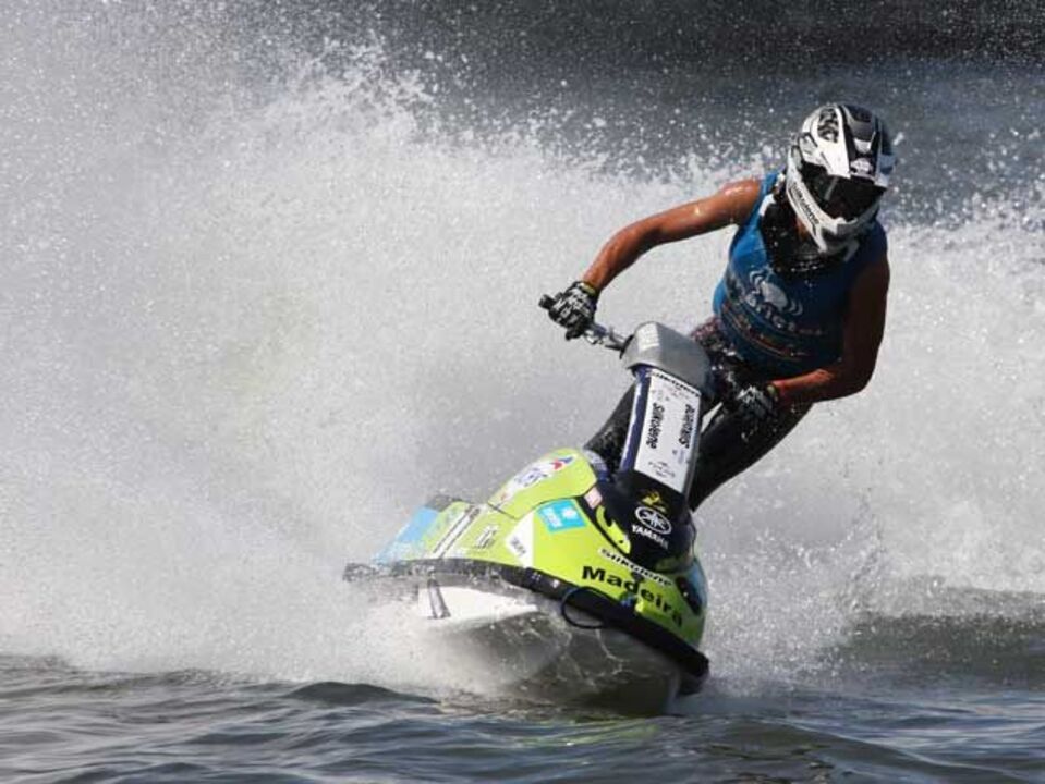 Jet Ski: Tiago e João Sousa a caminho do título