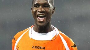 Villarreal contrata Cristian Zapata