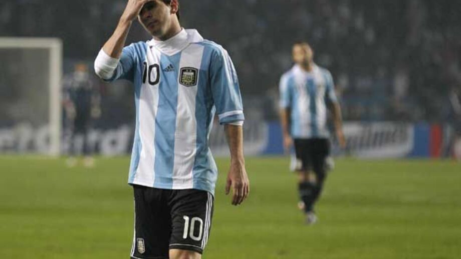 Argentina tenta fazer esquecer arranque tremido