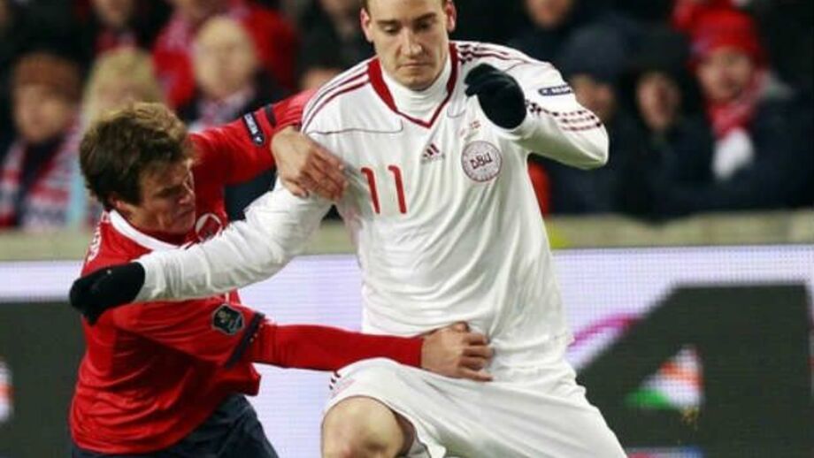 Bendtner está mesmo na lista do leão