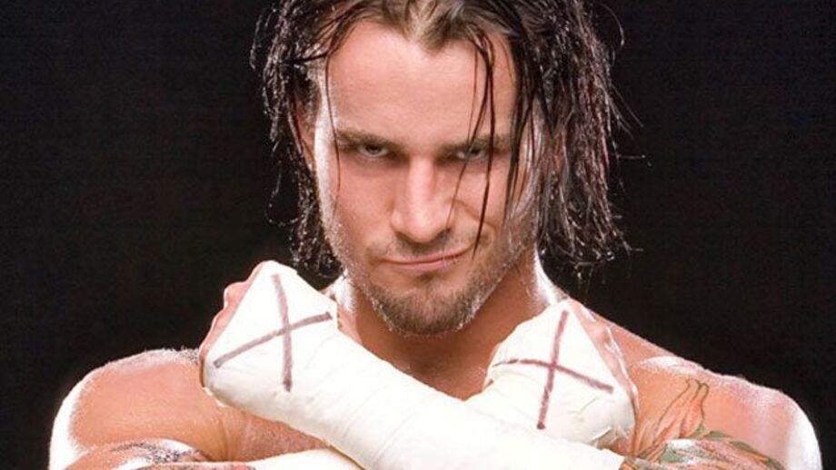 Wrestling: CM Punk vence título e deixa WWE