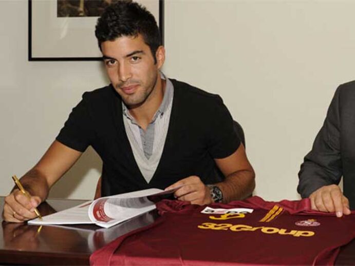 Servette oficializa Carlos Saleiro  