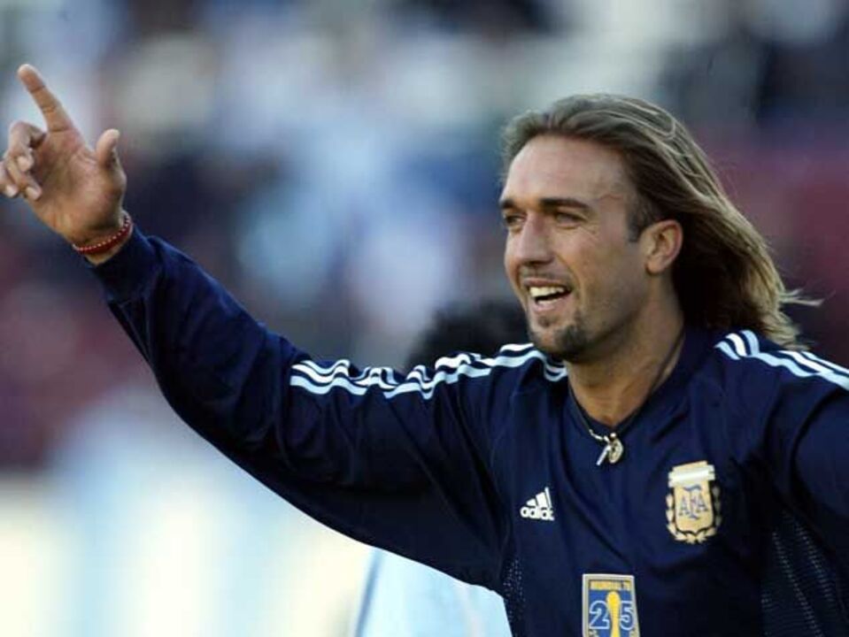 Batistuta quase não pode andar
