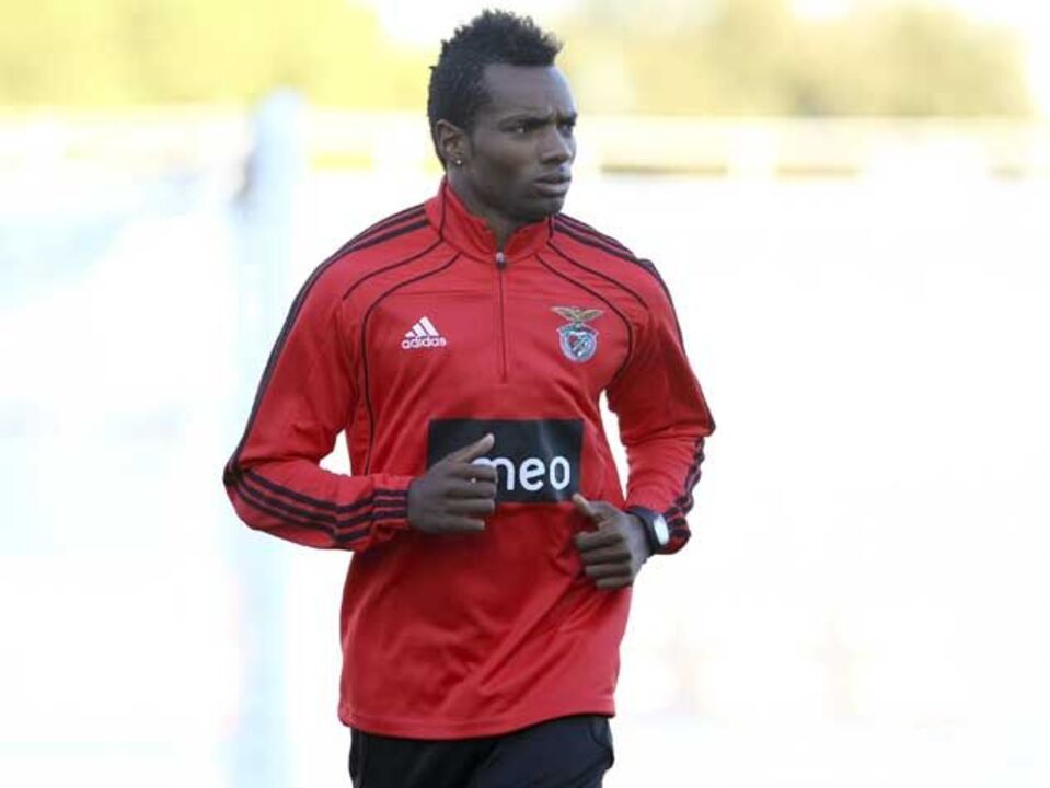 Balboa rescinde e assina pelo Beira-Mar