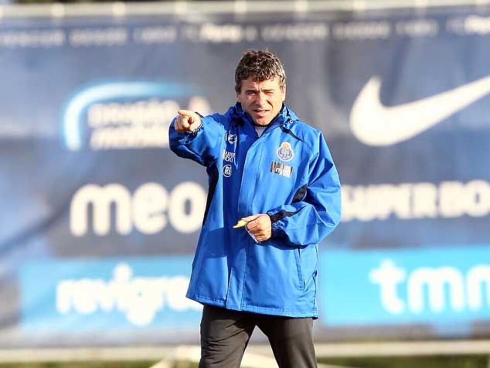 Rui Barros: «FC Porto tem jogadores para resolver»
