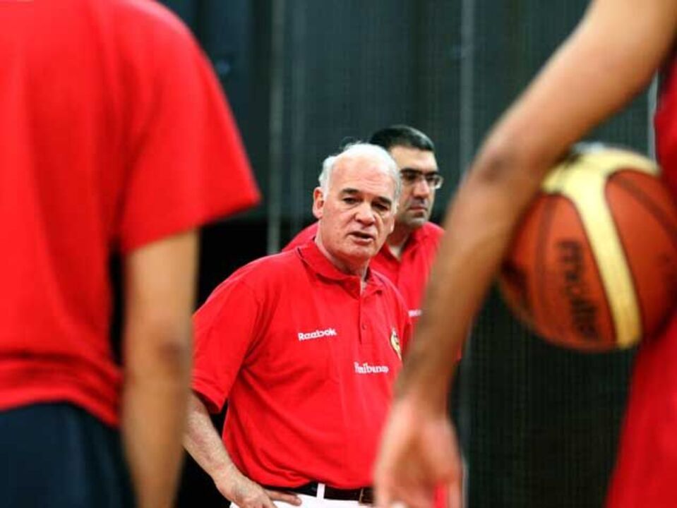 Portugal estreia-se frente à vice-campeã Turquia