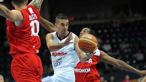 Espanha derrota Polónia "aos soluços"