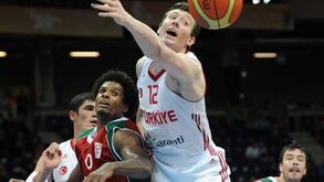 Direto para o Avelãs