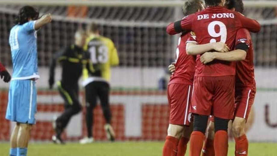 Twente quer vencer antes de receber águias