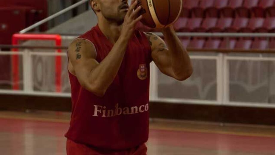 Tavares já se treinou em Panevézys