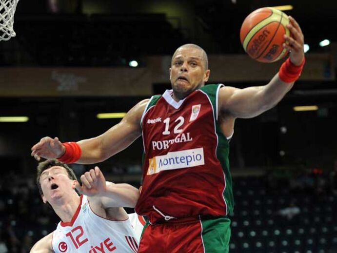 Direto para o Avelãs