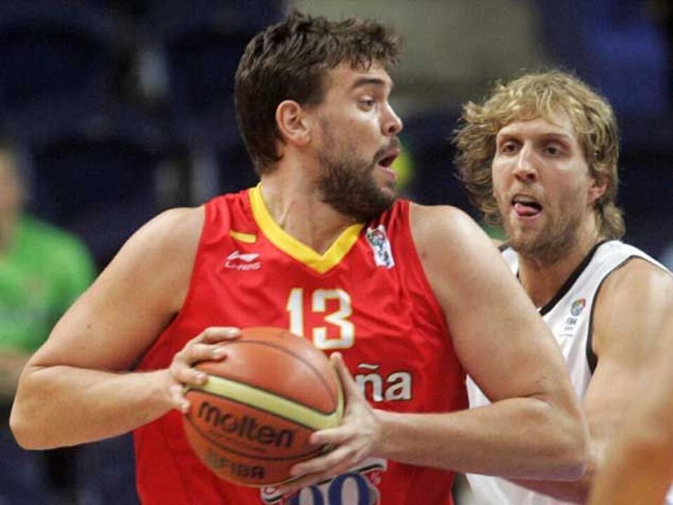 Espanha bate Alemanha por 77-68